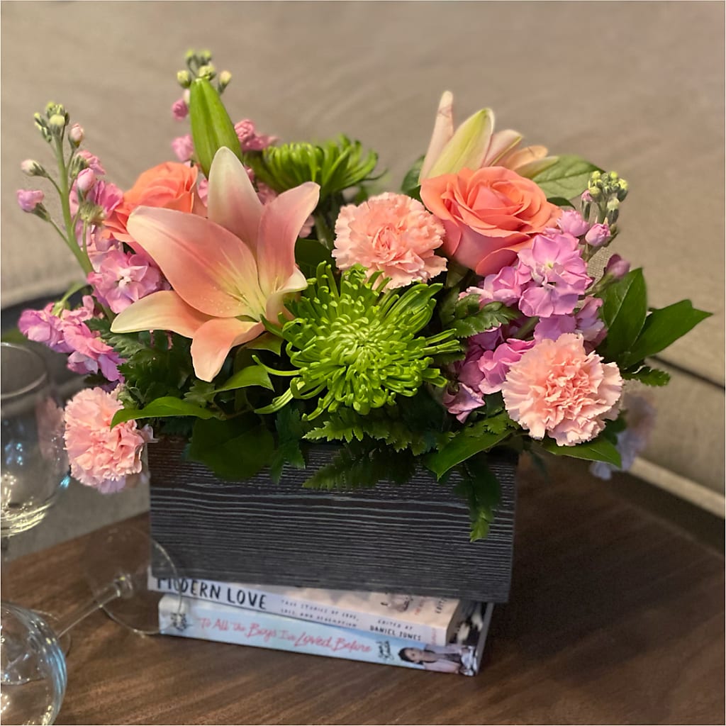 Beautiful Spirit Basket – Flowersusa.net, Tontitown AR