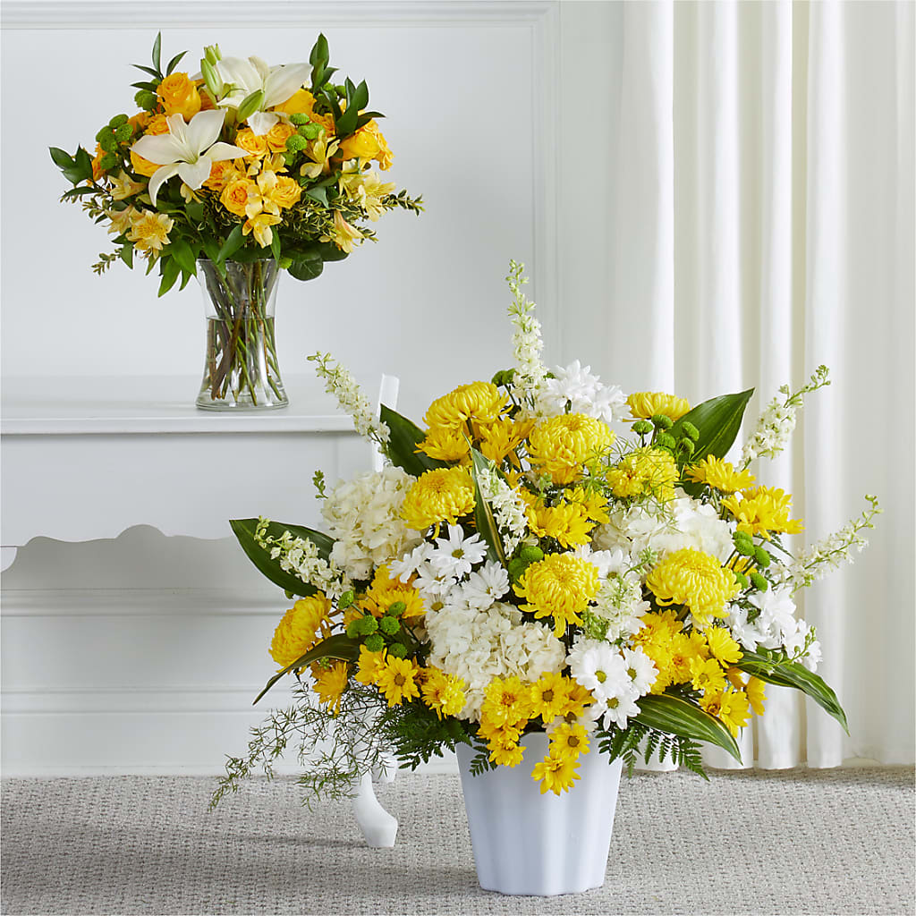Warm Remembrance Bundles – Flowersusa.net, Tontitown AR