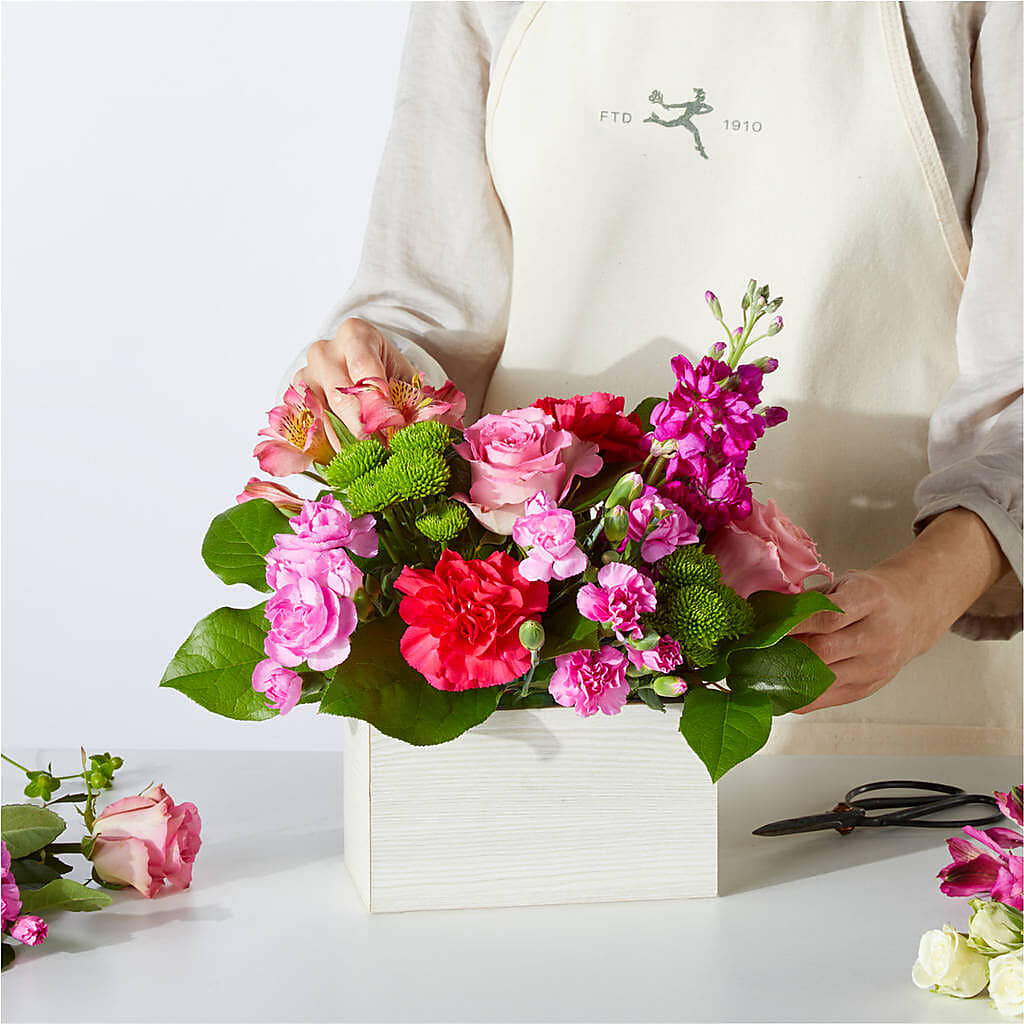 Sweetberry Box – A Florist Original –  Flowersusa.net, Tontitown AR