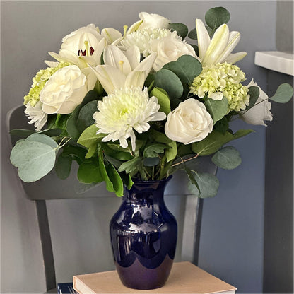 Snowy Dreams Bouquet –  Flowersusa.net, Tontitown AR